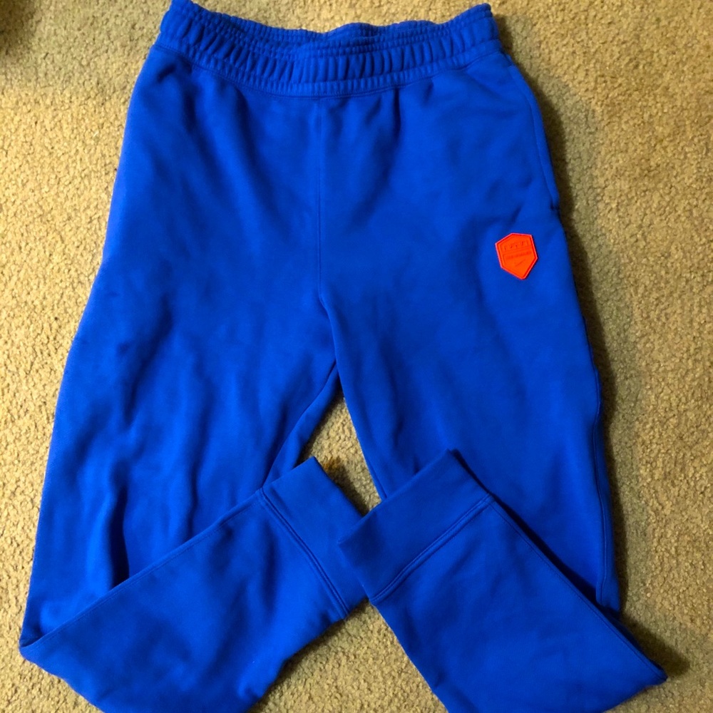 NWOT Nike Blue Lebron  Strive for Greatness Jogger